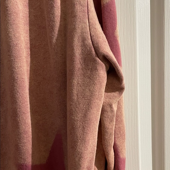 Sage & Fig Star Patterned Pink and Orange Sweatshirt Dress - Picture 11 of 12